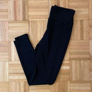 Assets by Spanx Ponte Leggings size L